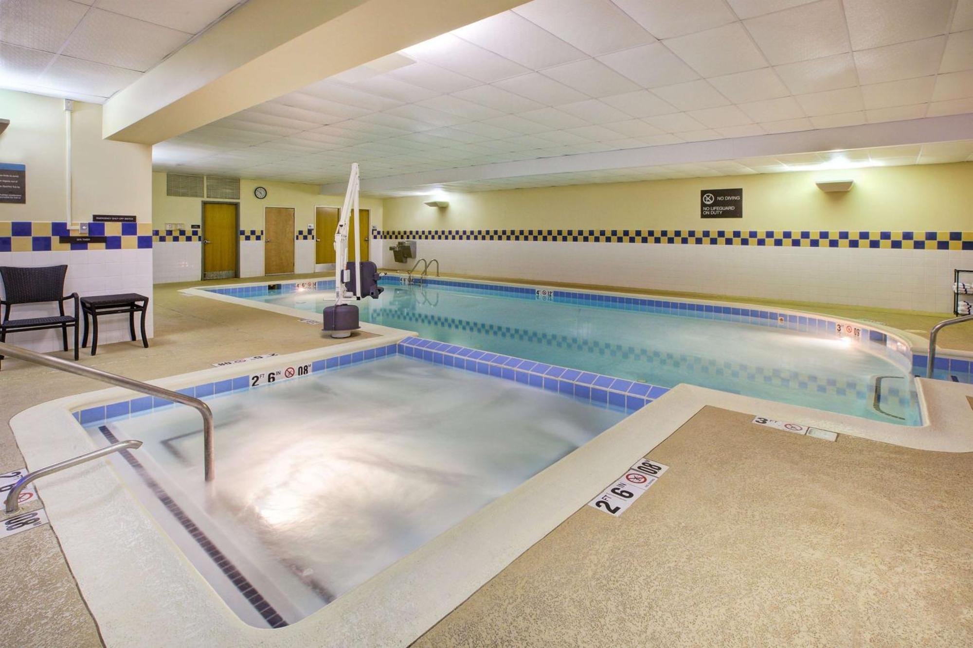 Hilton Garden Inn Chesterton Bagian luar foto